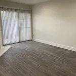 Rent 1 bedroom apartment of 62 m² in San Diego 