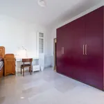 Rent a room in milan