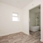 Rent 2 bedroom flat in West Midlands