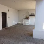 Affitto 3 camera appartamento di 132 m² in Desenzano del Garda