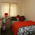 Rent 7 bedroom flat in Wales