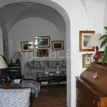 Rent 4 bedroom house of 160 m² in Capri