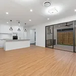 Rent 4 bedroom house in Logan Reserve