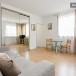 Rent 1 bedroom apartment of 25 m² in Rueil-Malmaison