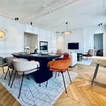 Rent 4 bedroom apartment of 110 m² in Paris