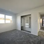 Rent 4 bedroom house in Kaipātiki