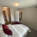 Appartement de 979 m² avec 2 chambre(s) en location à Edmonton