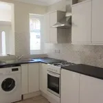 Maisonette to rent in Walton Road, Woking GU21