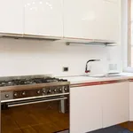 Rent 2 bedroom apartment of 70 m² in Milano