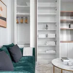 Rent 1 bedroom apartment of 38 m² in paris