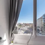 Rent a room of 120 m² in madrid