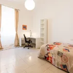 Rent 6 bedroom apartment in Rome