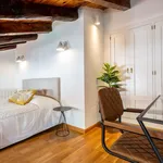 Rent 2 bedroom apartment of 43 m² in Madrid