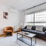 Rent 3 bedroom apartment of 95 m² in barcelona