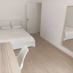 Rent a room in lisbon