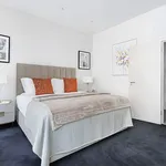 Rent 3 bedroom apartment of 211 m² in London