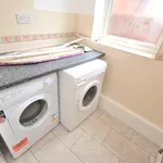 Rent 6 bedroom house in Reading