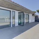 Rent 5 bedroom house of 300 m² in Rome