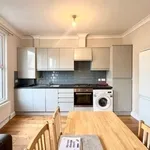 Rent 3 bedroom apartment in London