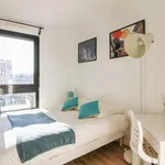  appartement avec 6 chambre(s) en location à Paris