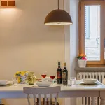 Rent 3 bedroom apartment in Cortona