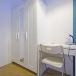 Rent a room in madrid