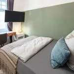 Miete 5 Schlafzimmer wohnung in Munich