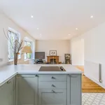 Rent 4 bedroom house in Hove