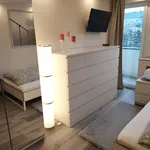 Rent 1 bedroom apartment of 25 m² in Düsseldorf