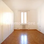 Rent 5 bedroom apartment of 200 m² in Milan