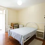 Rent 4 bedroom apartment in Lisbon