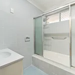 Rent 4 bedroom house in Cooloongup