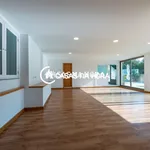 Rent 4 bedroom house of 433 m² in Vila Nova de Gaia