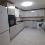 Rent a room of 120 m² in valencia