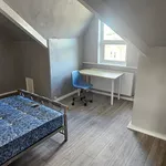 Rent 9 bedroom house in Leeds