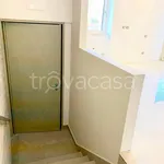 Affitto 3 camera appartamento di 81 m² in Napoli