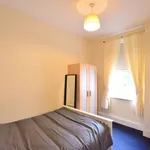 Rent 3 bedroom flat in North East England