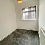 Rent 3 bedroom apartment in Yorkshire And The Humber