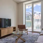 Rent 4 bedroom apartment of 70 m² in Lisboa