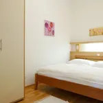 Miete 2 Schlafzimmer wohnung von 657 m² in vienna