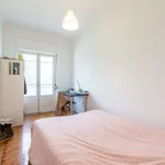 Rent a room in lisbon