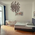 Rent a room of 120 m² in Berlin