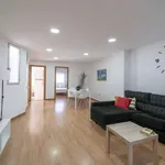 Rent a room of 80 m² in valencia