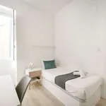 Rent a room in lisbon