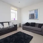 Rent 2 bedroom flat in Wakefield