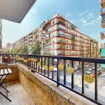 Rent a room of 125 m² in Valencia