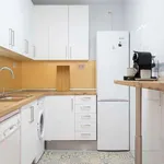 Rent a room of 293 m² in Madrid