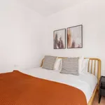 Rent 3 bedroom apartment of 140 m² in barcelona