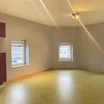 Huur 1 slaapkamer appartement van 63 m² in Virton