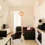 Rent 1 bedroom apartment of 431 m² in Lisbon